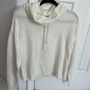 COPY - Loose Turtle neck sweater